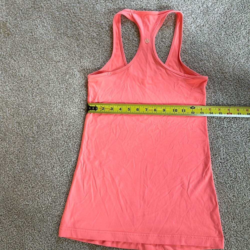 Lululemon tank.  Forgot the style. Guessing size 6 or 8